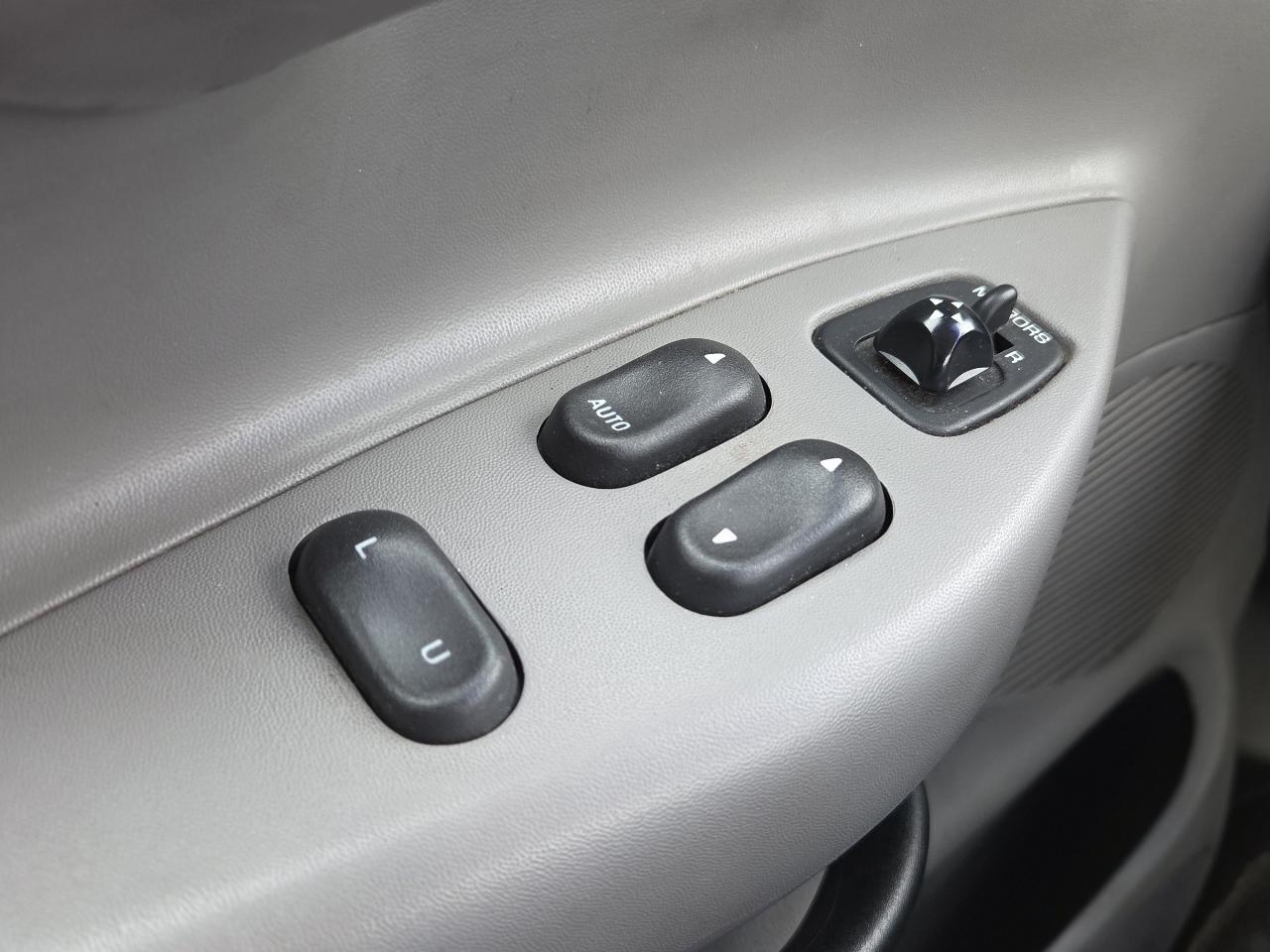 Ford F-150 XLT Reg. Cab Long Bed 4WD 1998