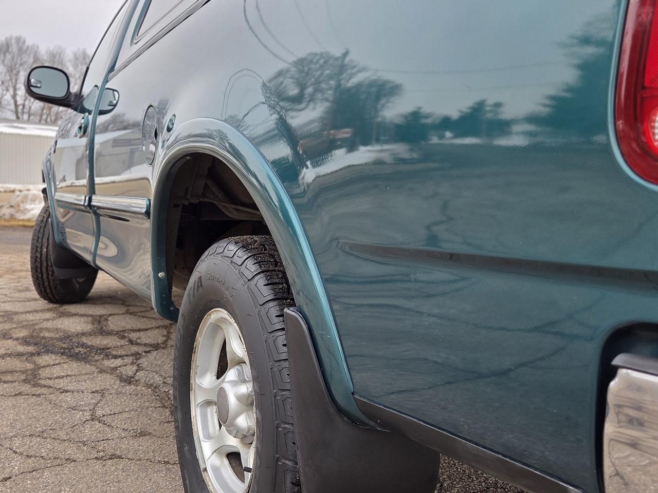 Ford F-150 XLT Reg. Cab Long Bed 4WD 1998