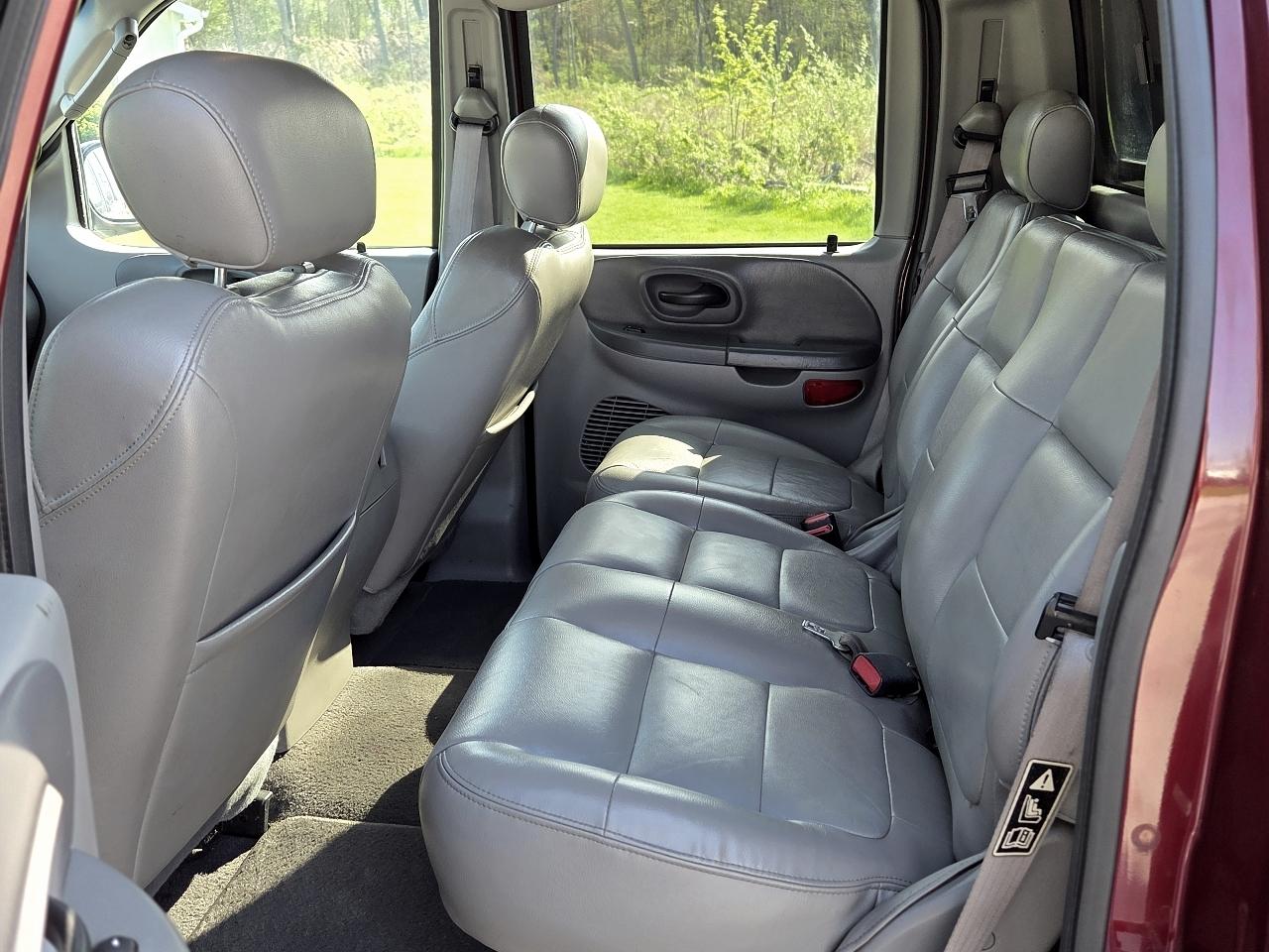 Ford F-150 Lariat SuperCrew 4WD 2003