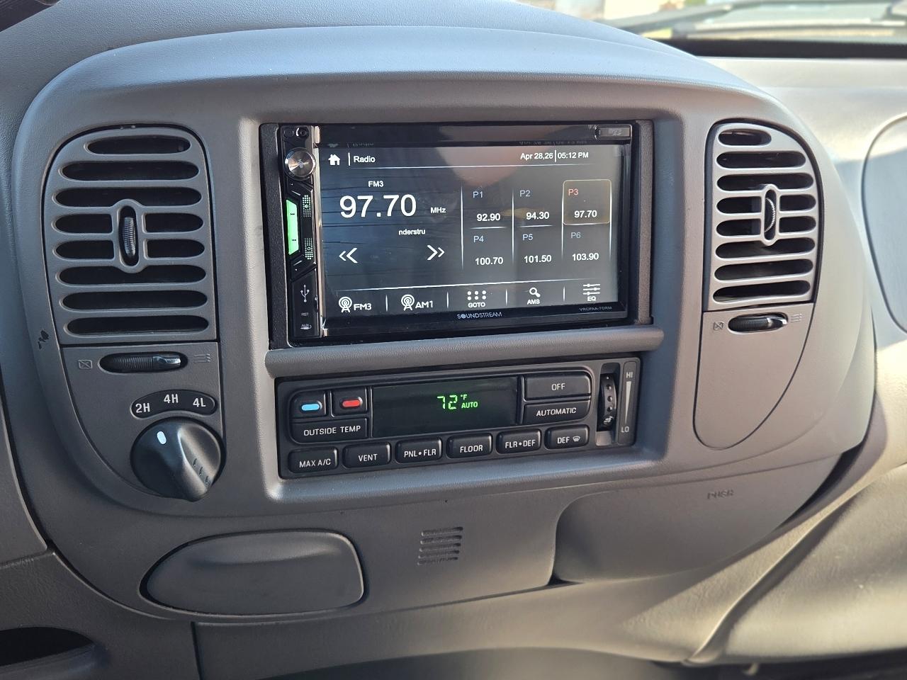 Ford F-150 Lariat SuperCrew 4WD 2003