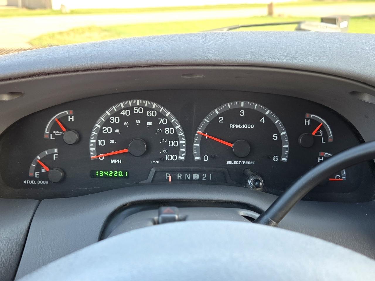 Ford F-150 Lariat SuperCrew 4WD 2003