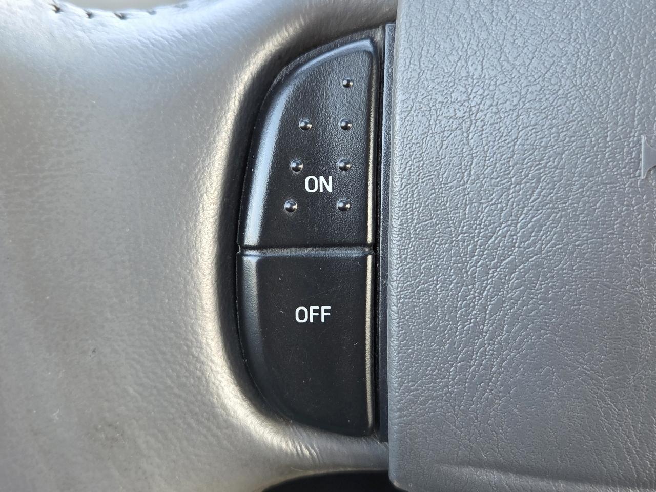 Ford F-150 Lariat SuperCrew 4WD 2003