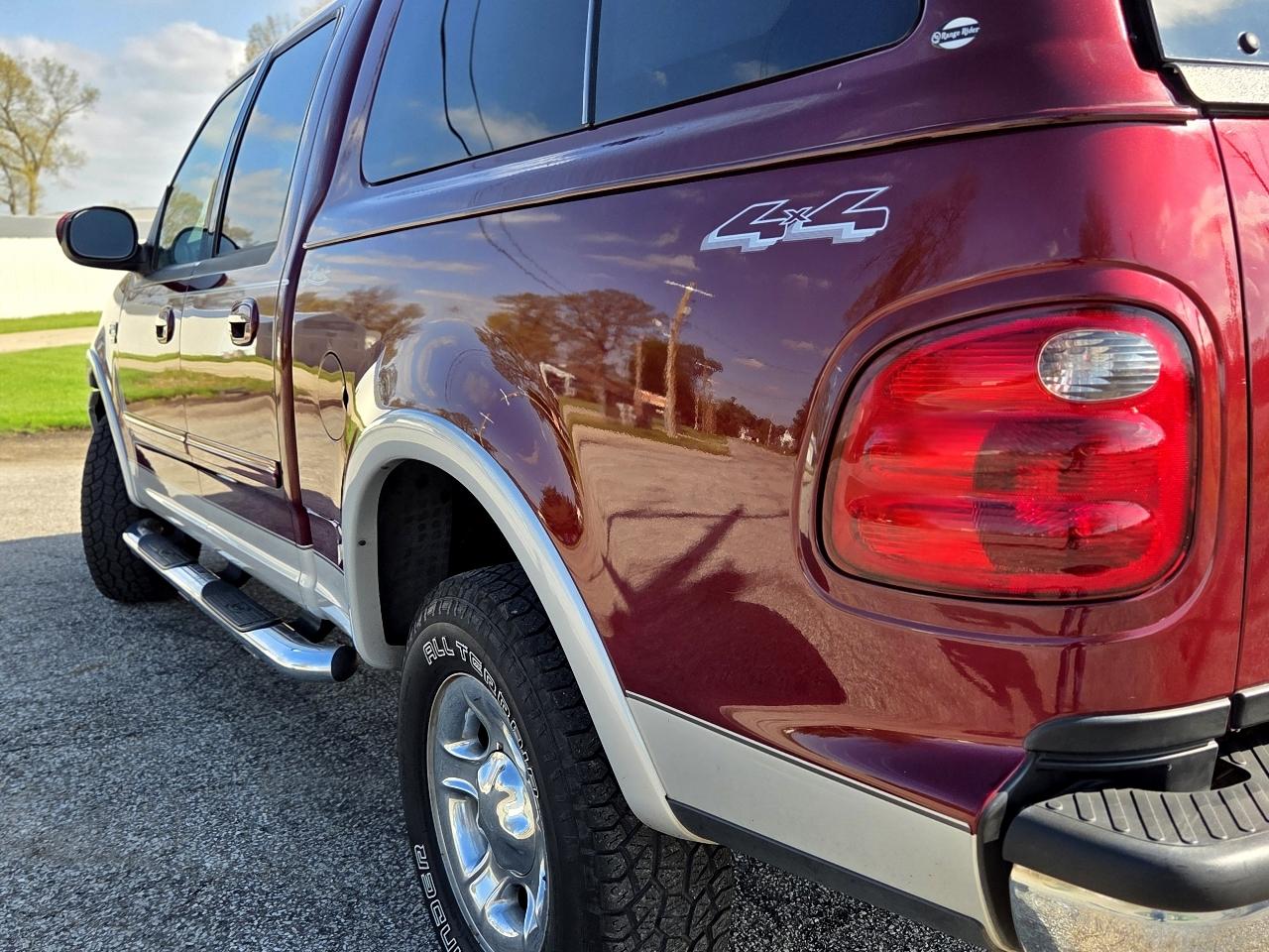 Ford F-150 Lariat SuperCrew 4WD 2003