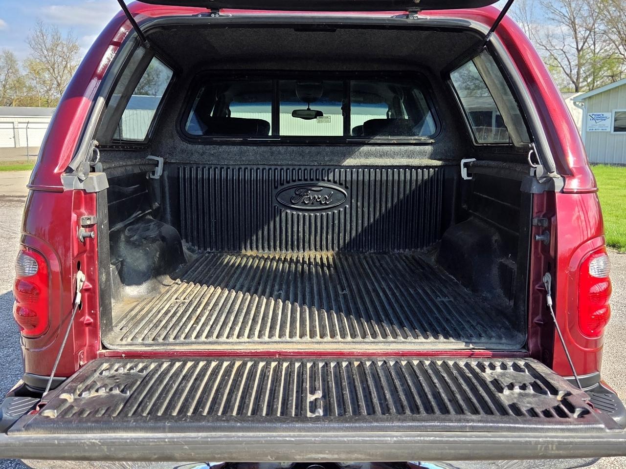 Ford F-150 Lariat SuperCrew 4WD 2003