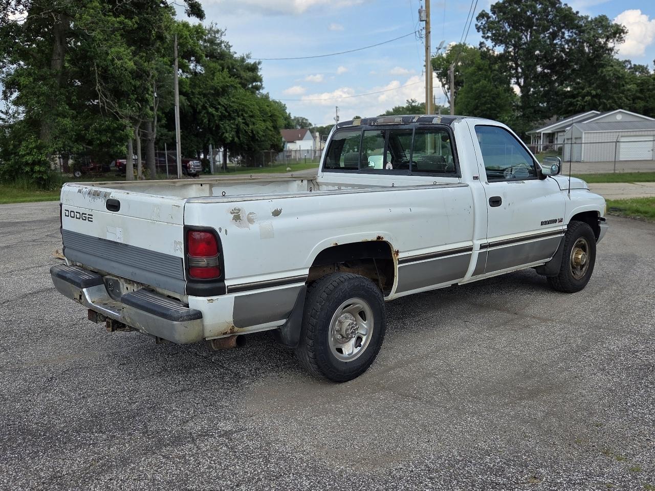 Dodge Ram 2500 LT LD Reg. Cab 8-ft. Bed 2WD 1995
