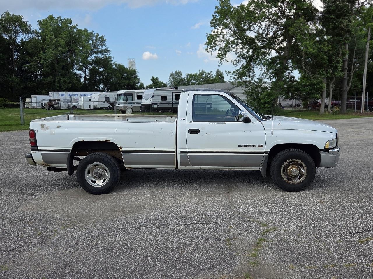Dodge Ram 2500 LT LD Reg. Cab 8-ft. Bed 2WD 1995