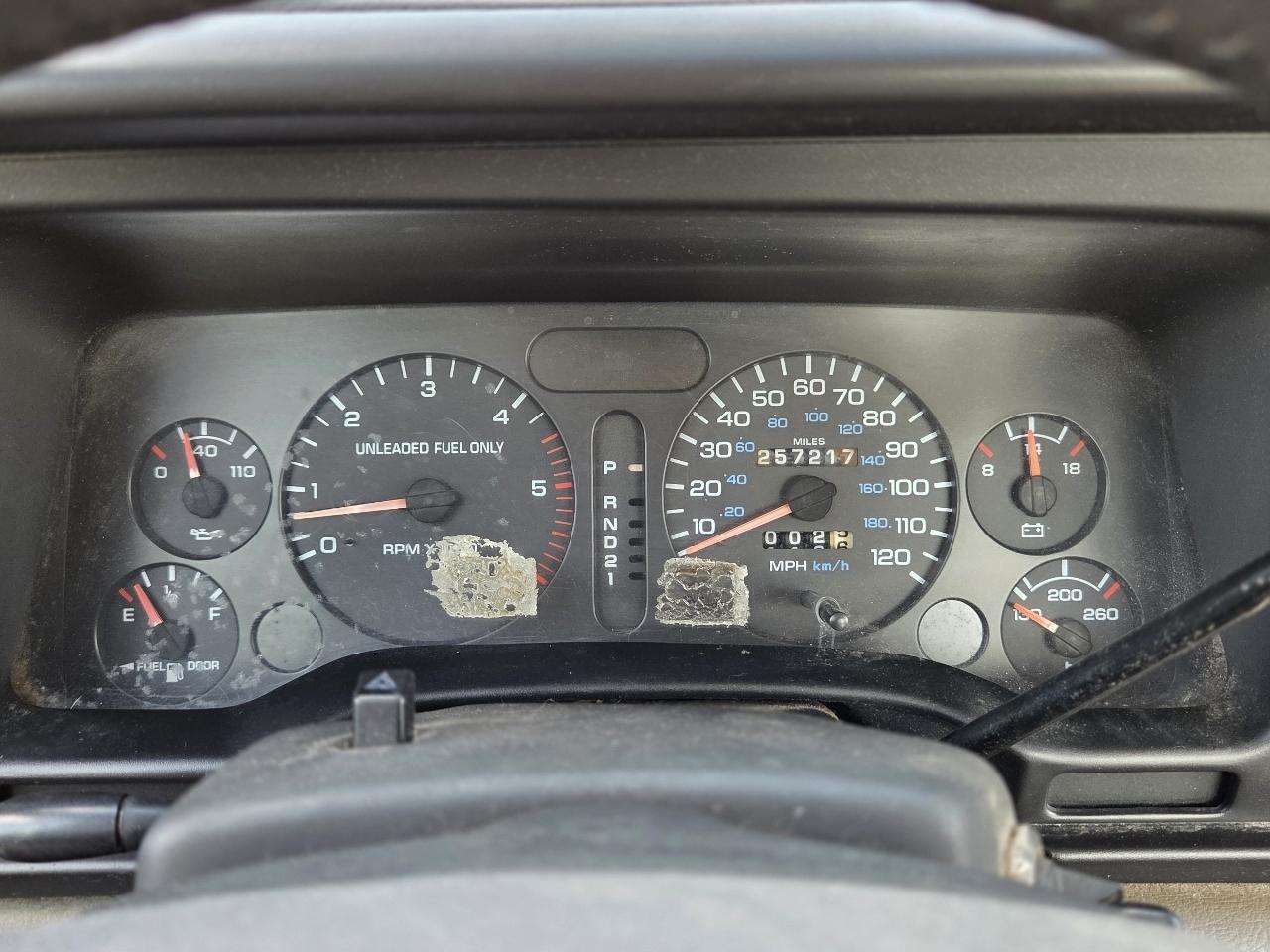 Dodge Ram 2500 LT LD Reg. Cab 8-ft. Bed 2WD 1995