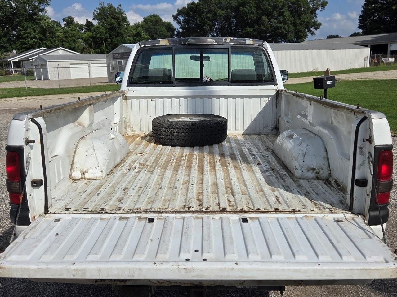Dodge Ram 2500 LT LD Reg. Cab 8-ft. Bed 2WD 1995