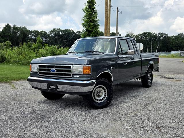 Gray 1989 Ford F-150 Pickup Truck Automatic
