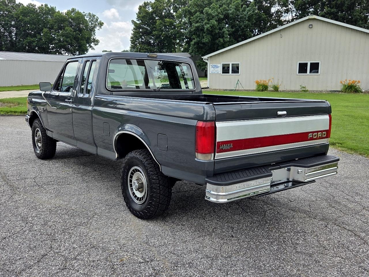 Ford F-150 XLT Lariat 1989