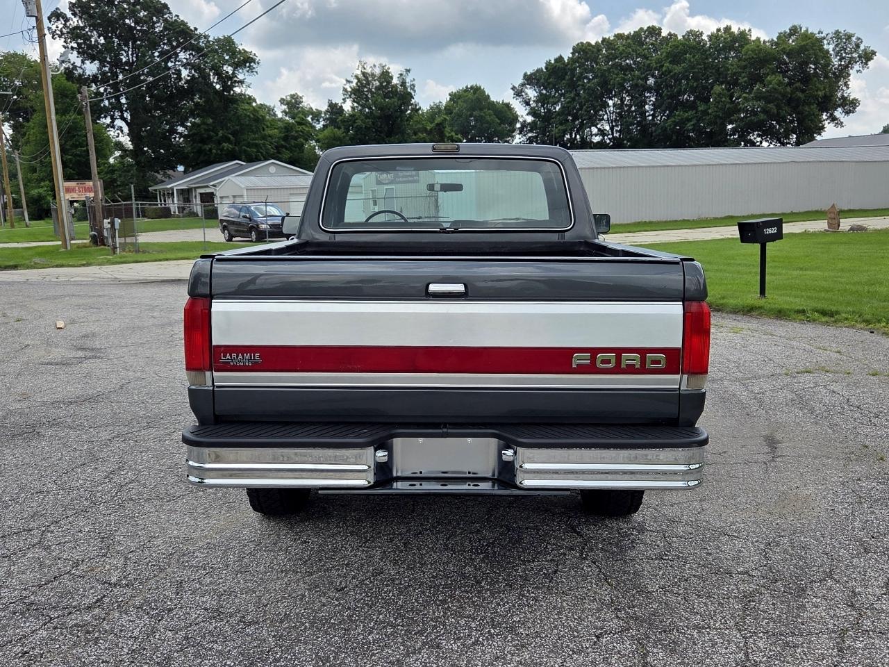 Ford F-150 XLT Lariat 1989
