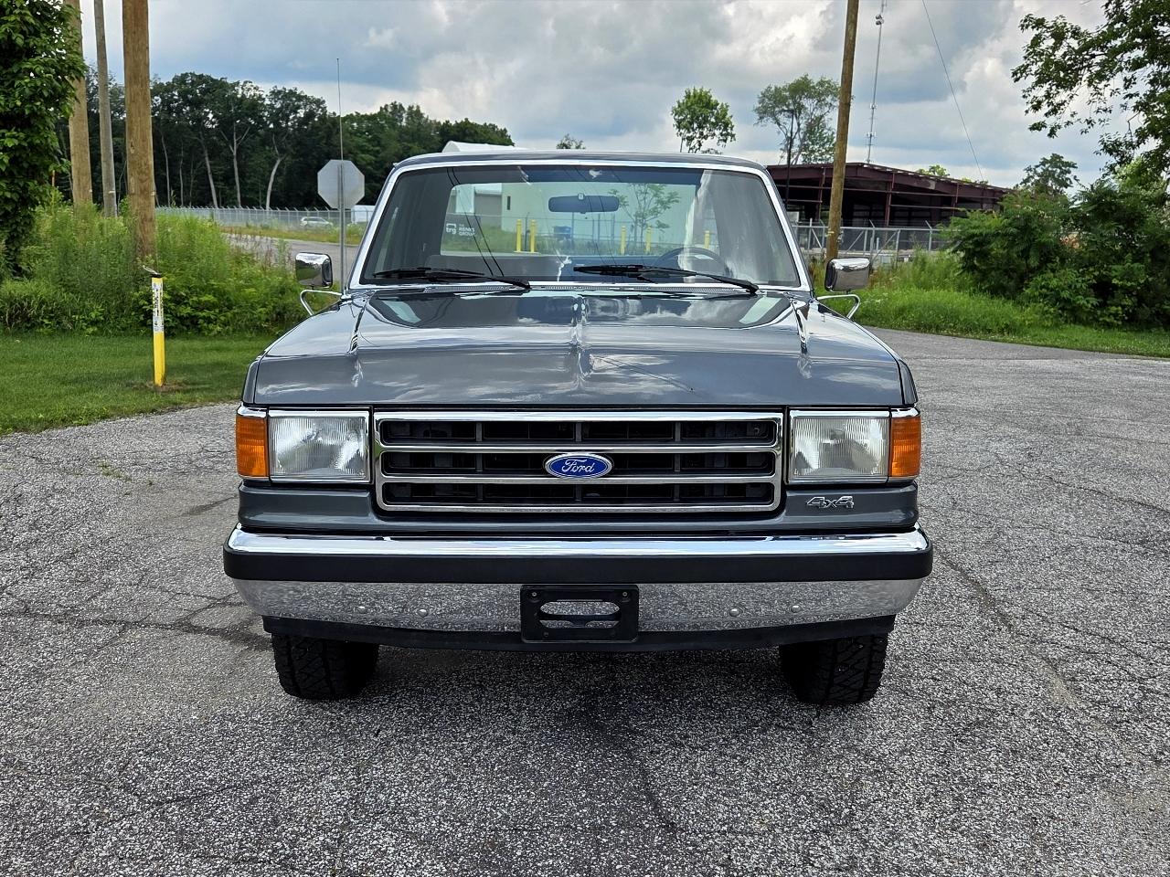 Ford F-150 XLT Lariat 1989