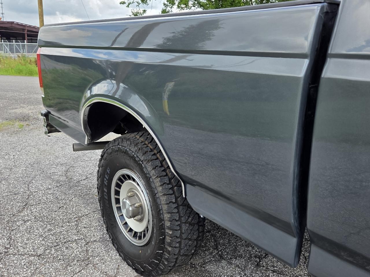 Ford F-150 XLT Lariat 1989