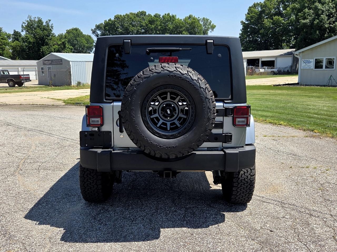 Jeep Wrangler Unlimited Sport 4WD 2013