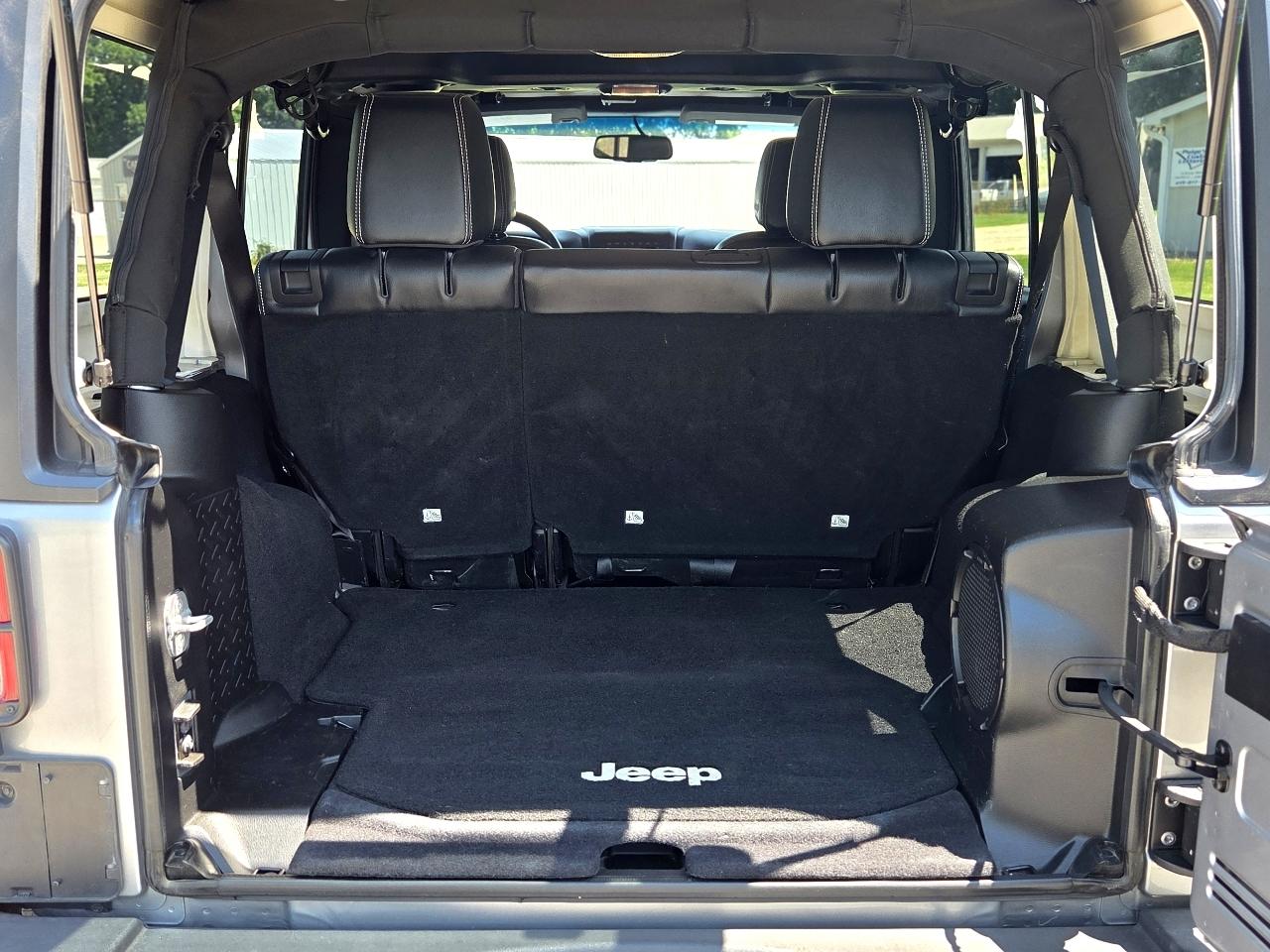 Jeep Wrangler Unlimited Sport 4WD 2013