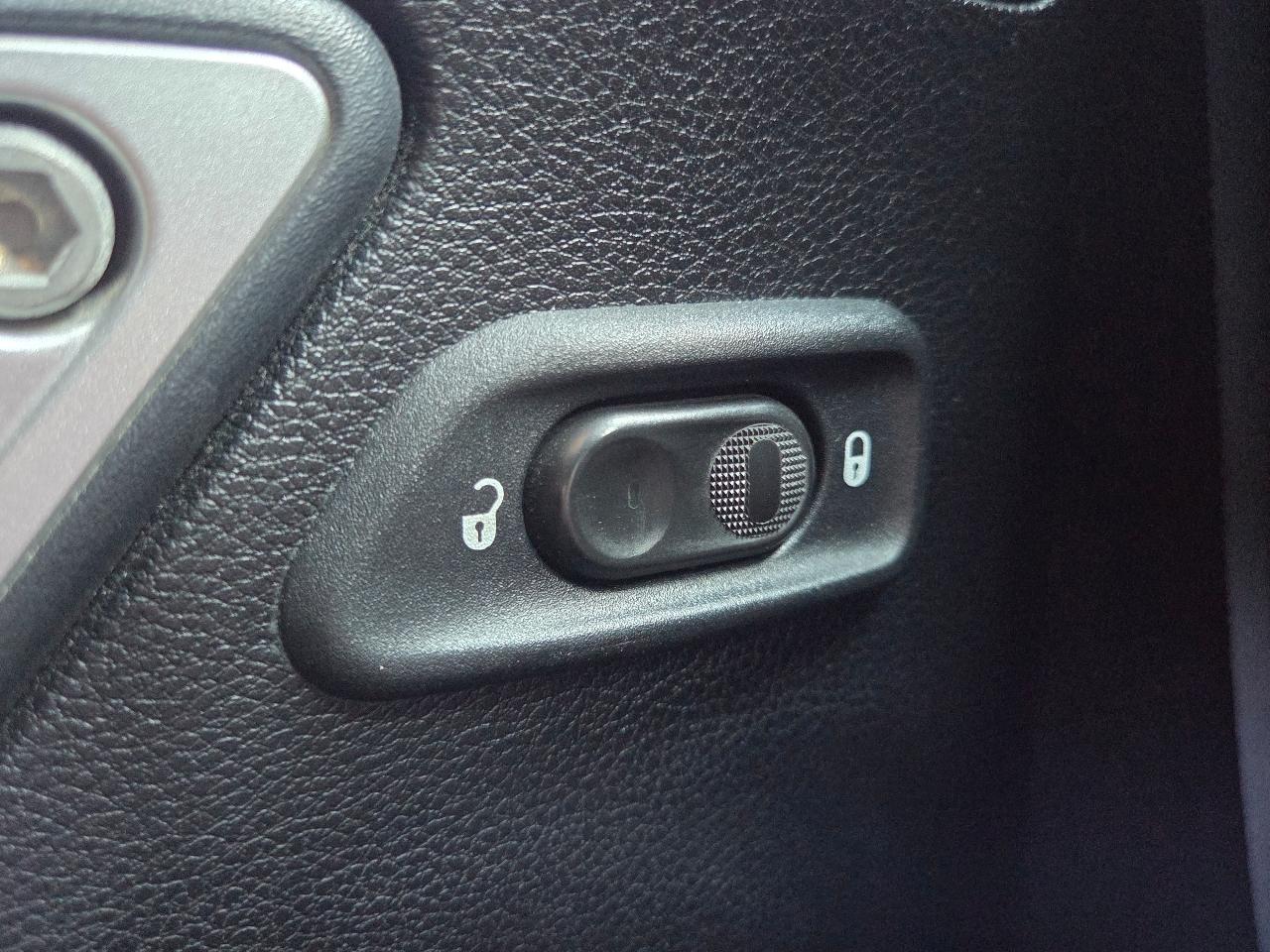 Jeep Wrangler Unlimited Sport 4WD 2013