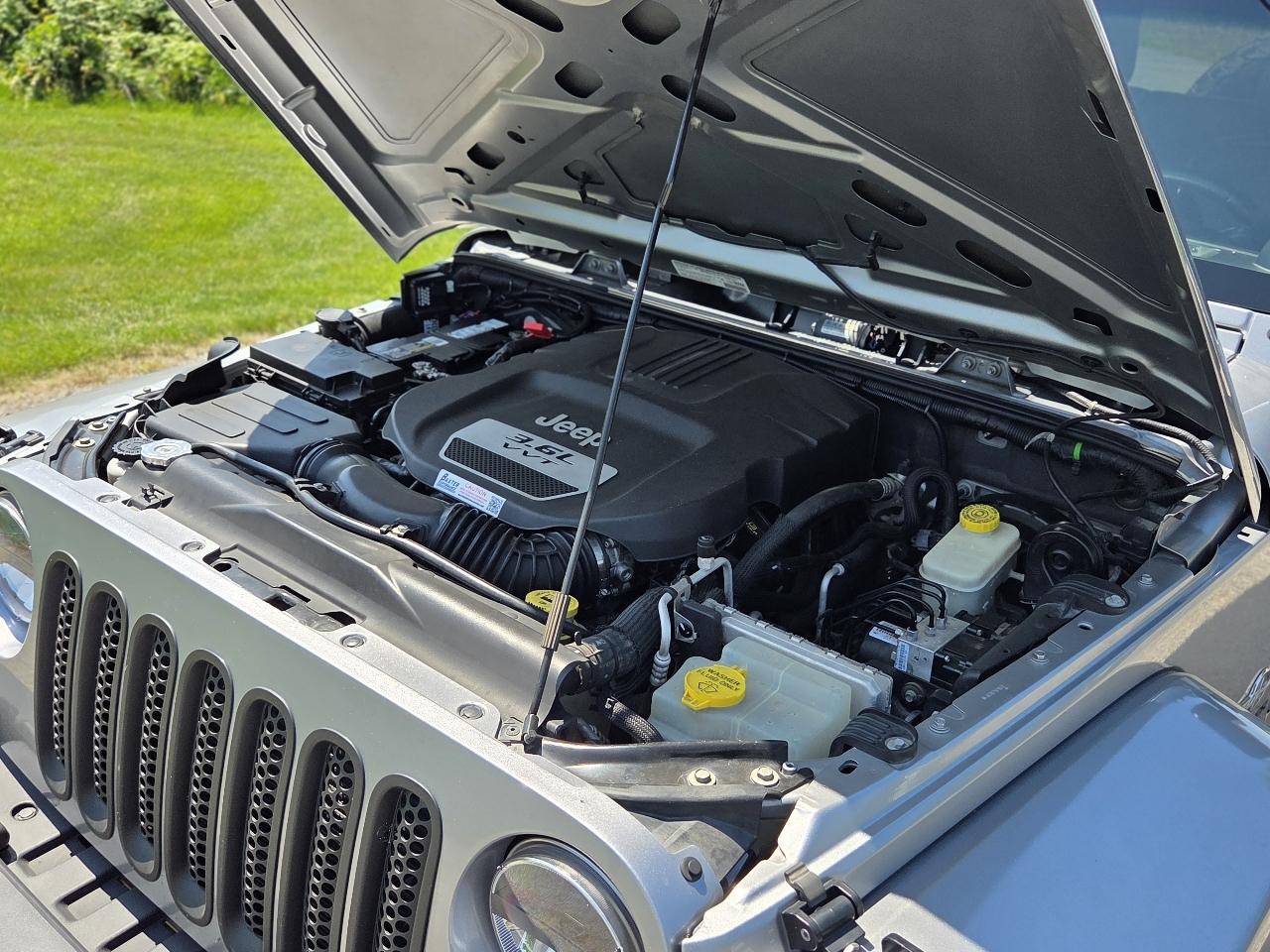 Jeep Wrangler Unlimited Sport 4WD 2013