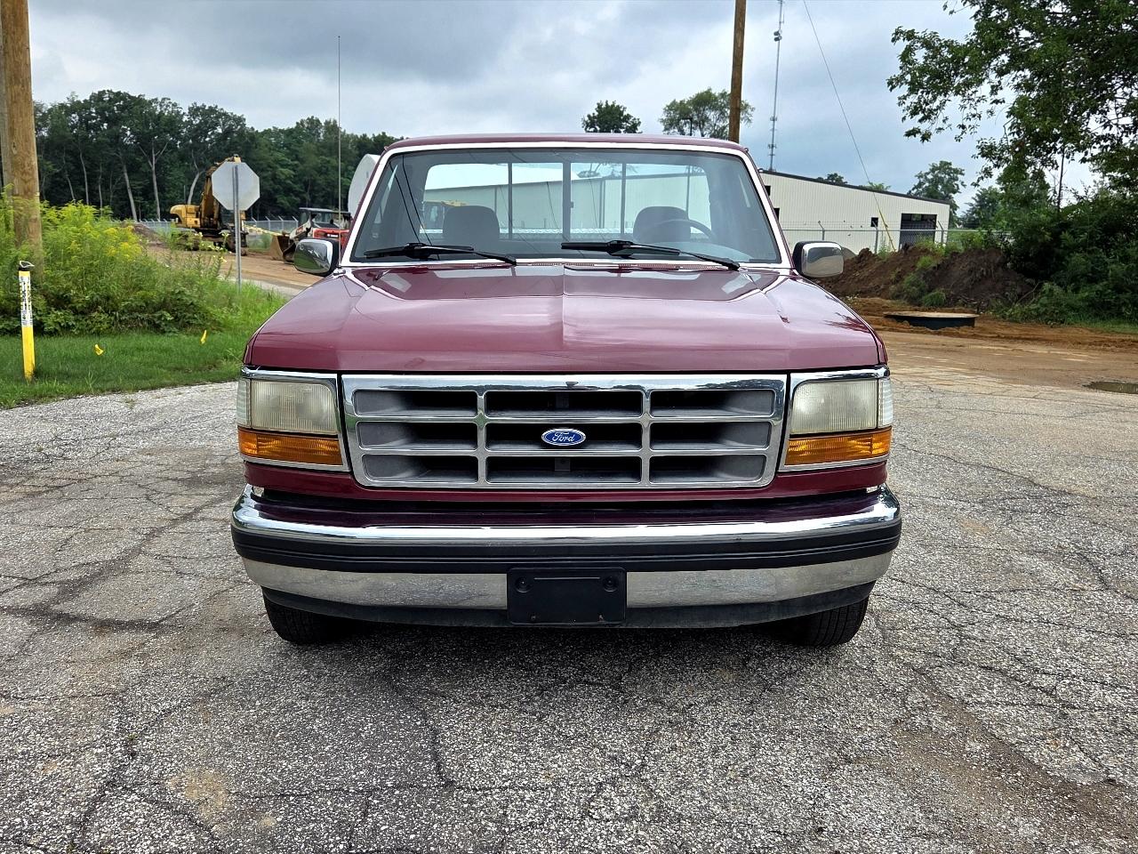Ford F-150 XLT 2WD Reg Cab 6.5' Box 1992