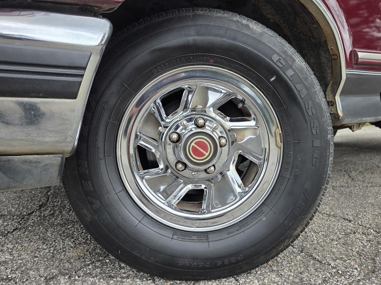 Ford F-150 XLT 2WD Reg Cab 6.5' Box 1992