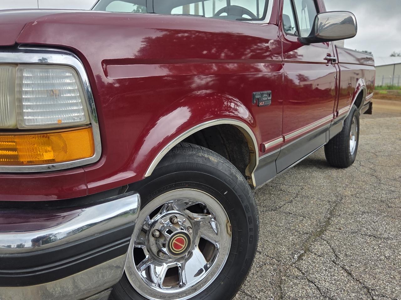 Ford F-150 XLT 2WD Reg Cab 6.5' Box 1992