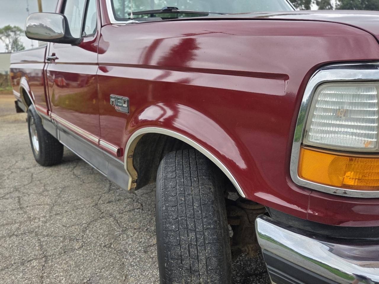 Ford F-150 XLT 2WD Reg Cab 6.5' Box 1992