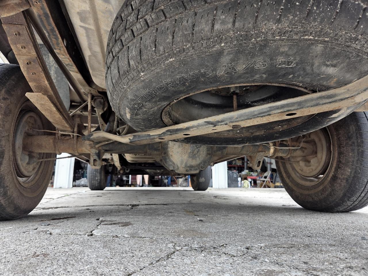 Ford F-150 XLT 2WD Reg Cab 6.5' Box 1992