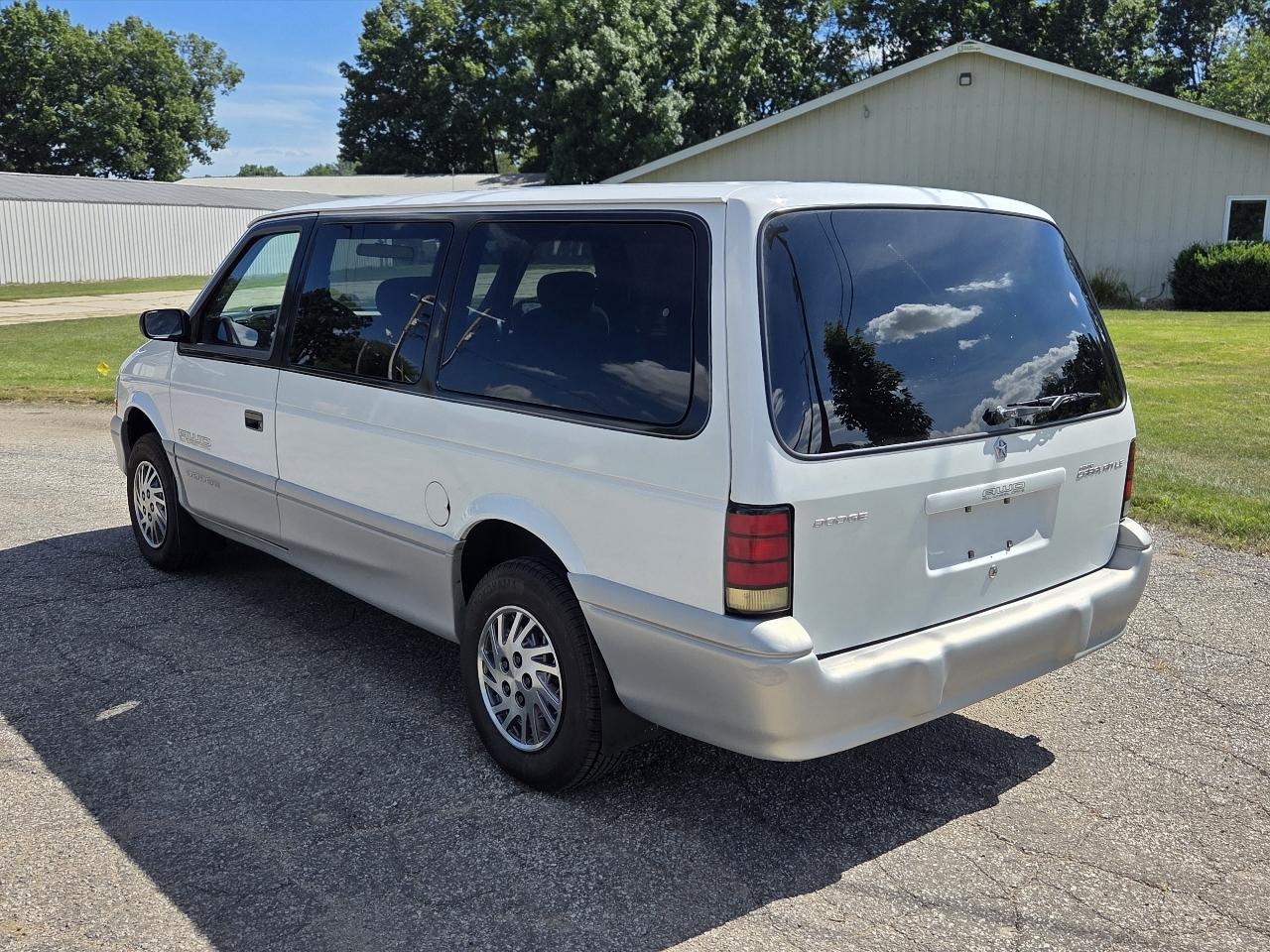 Dodge Grand Caravan LE AWD 1994