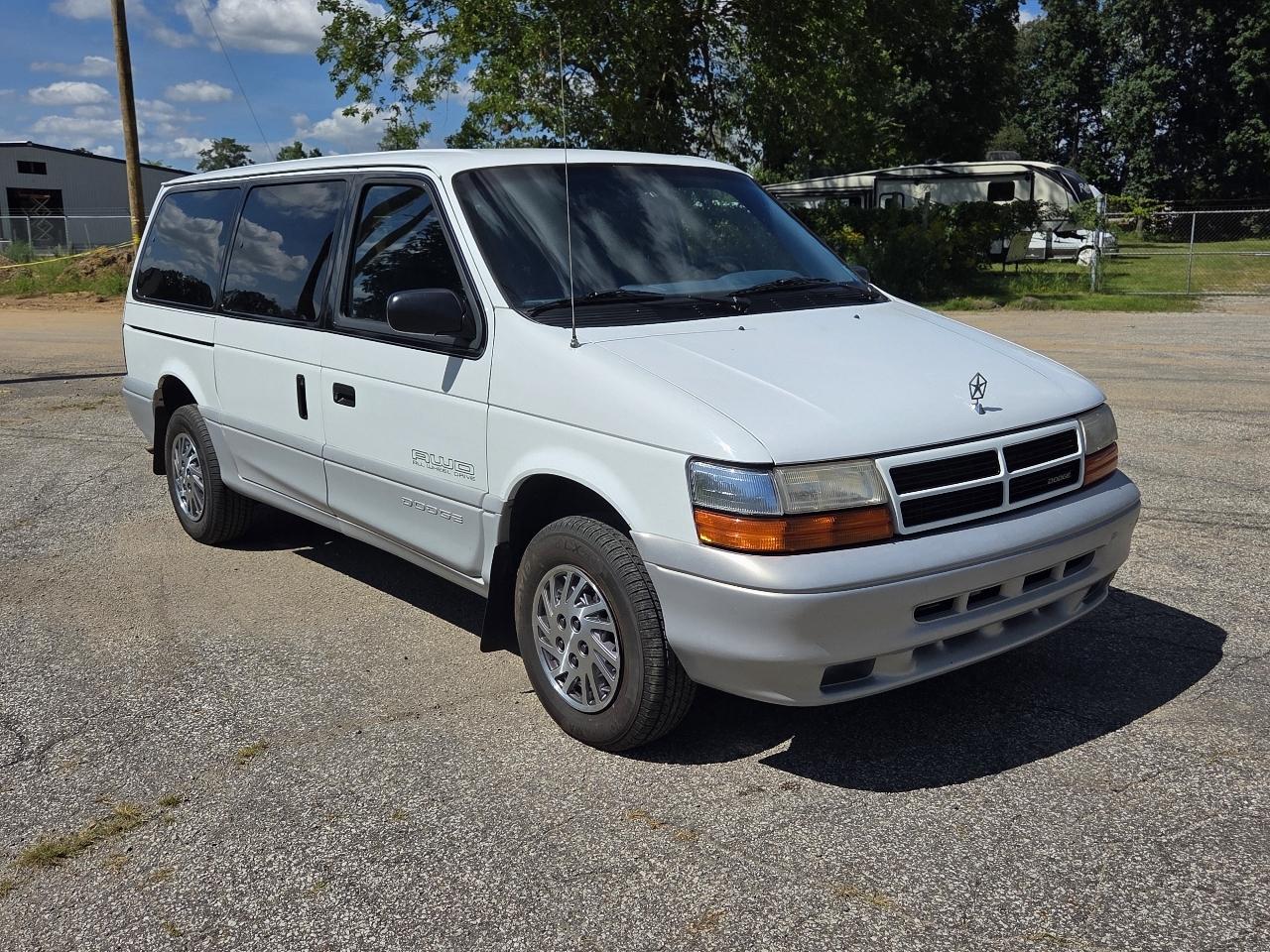 Dodge Grand Caravan LE AWD 1994