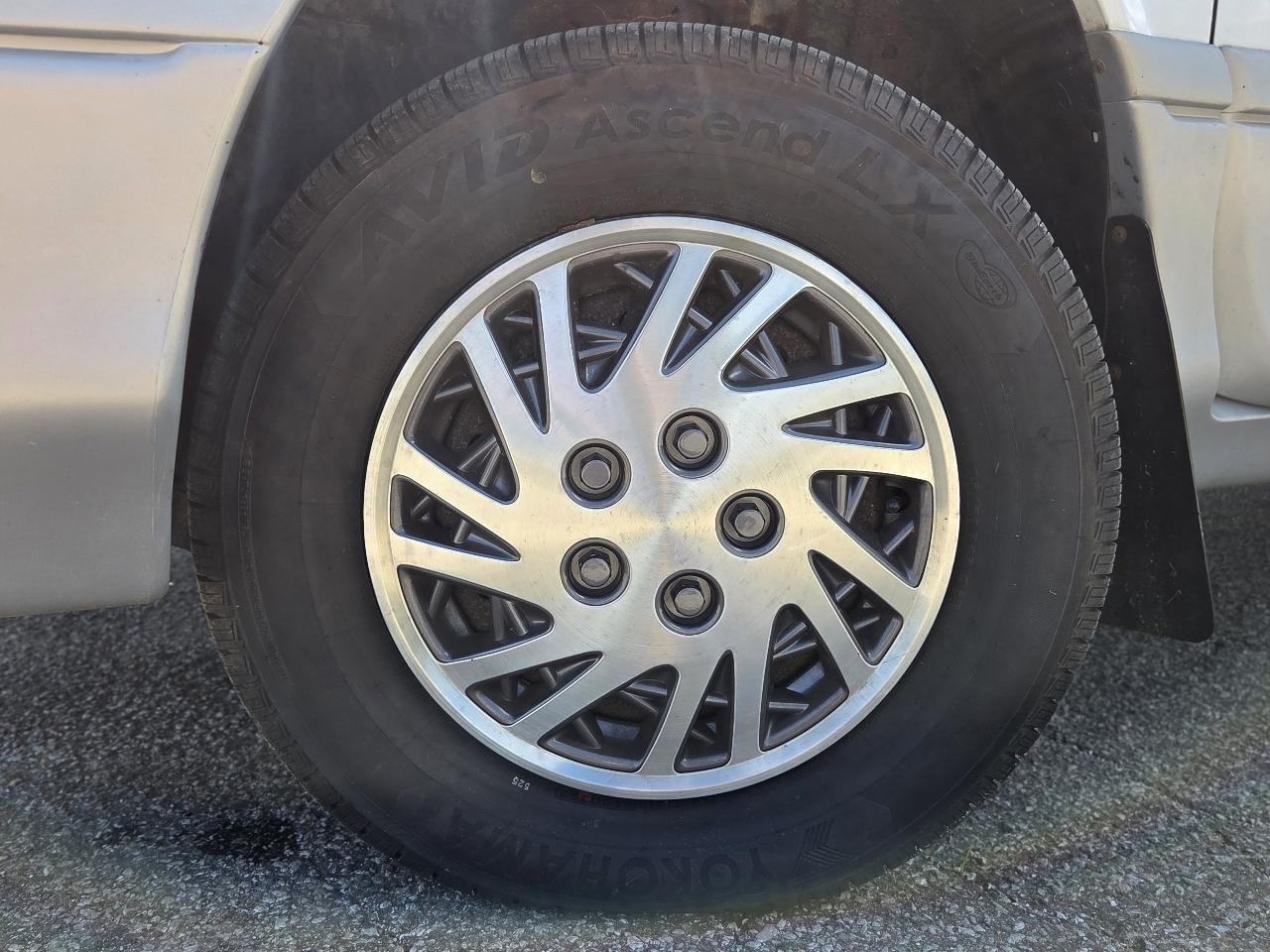 Dodge Grand Caravan LE AWD 1994