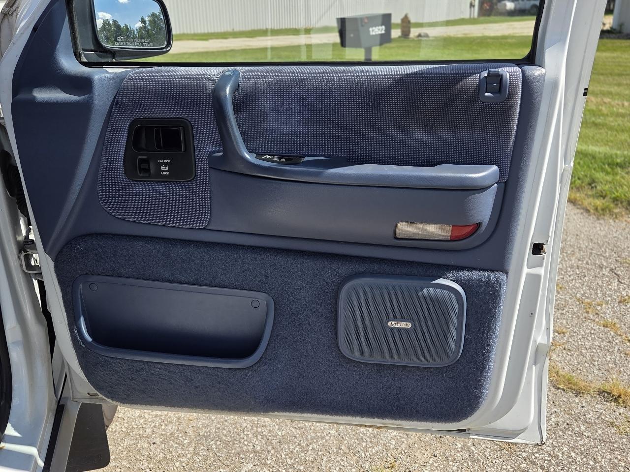 Dodge Grand Caravan LE AWD 1994
