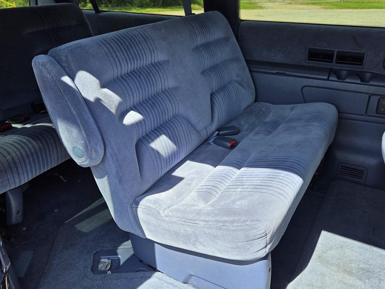 Dodge Grand Caravan LE AWD 1994