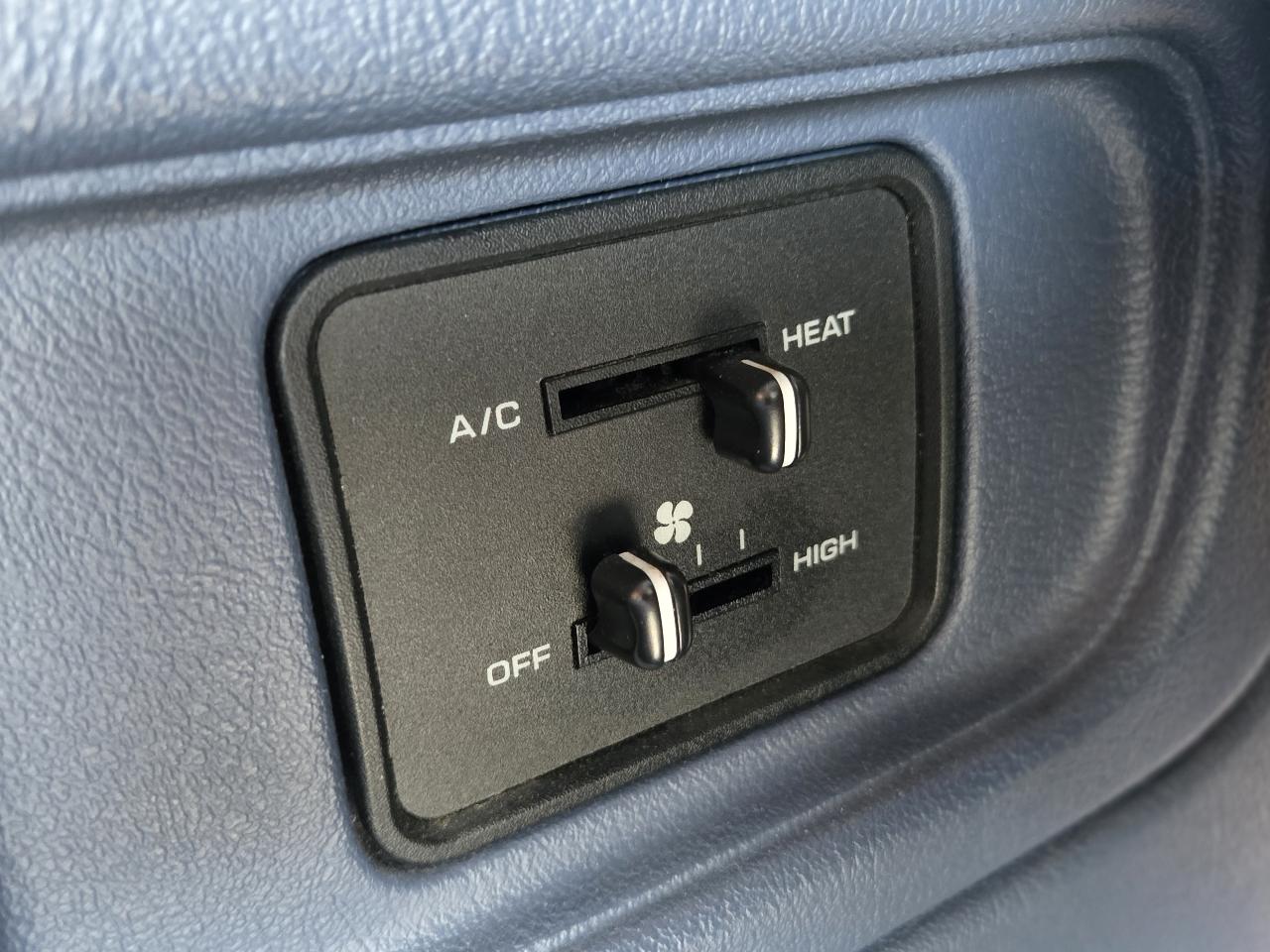 Dodge Grand Caravan LE AWD 1994
