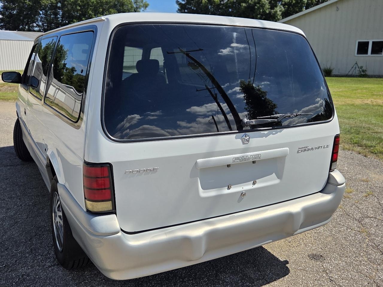Dodge Grand Caravan LE AWD 1994