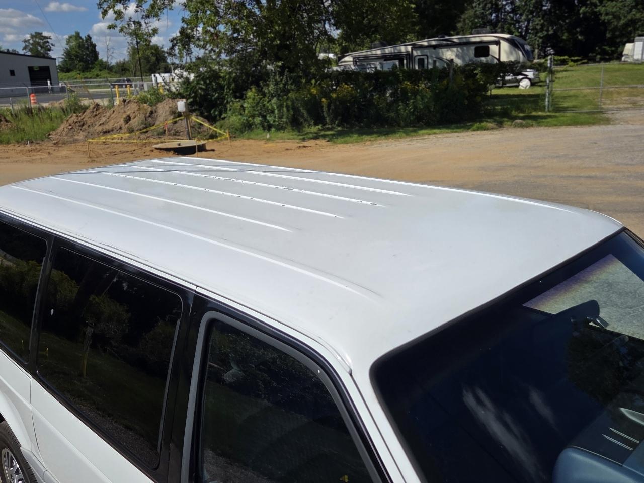 Dodge Grand Caravan LE AWD 1994