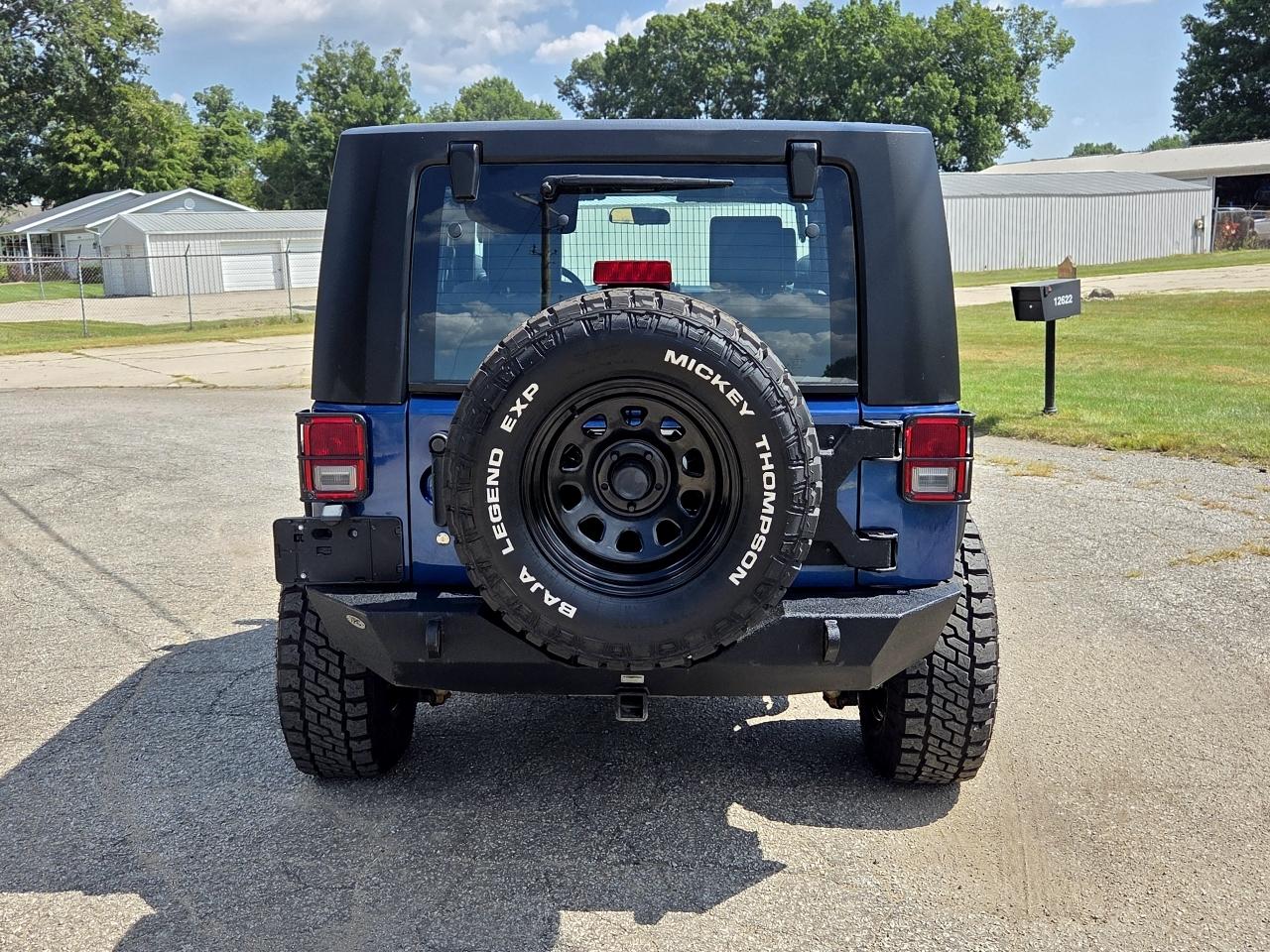 Jeep Wrangler 4WD 2dr Mountain 2010