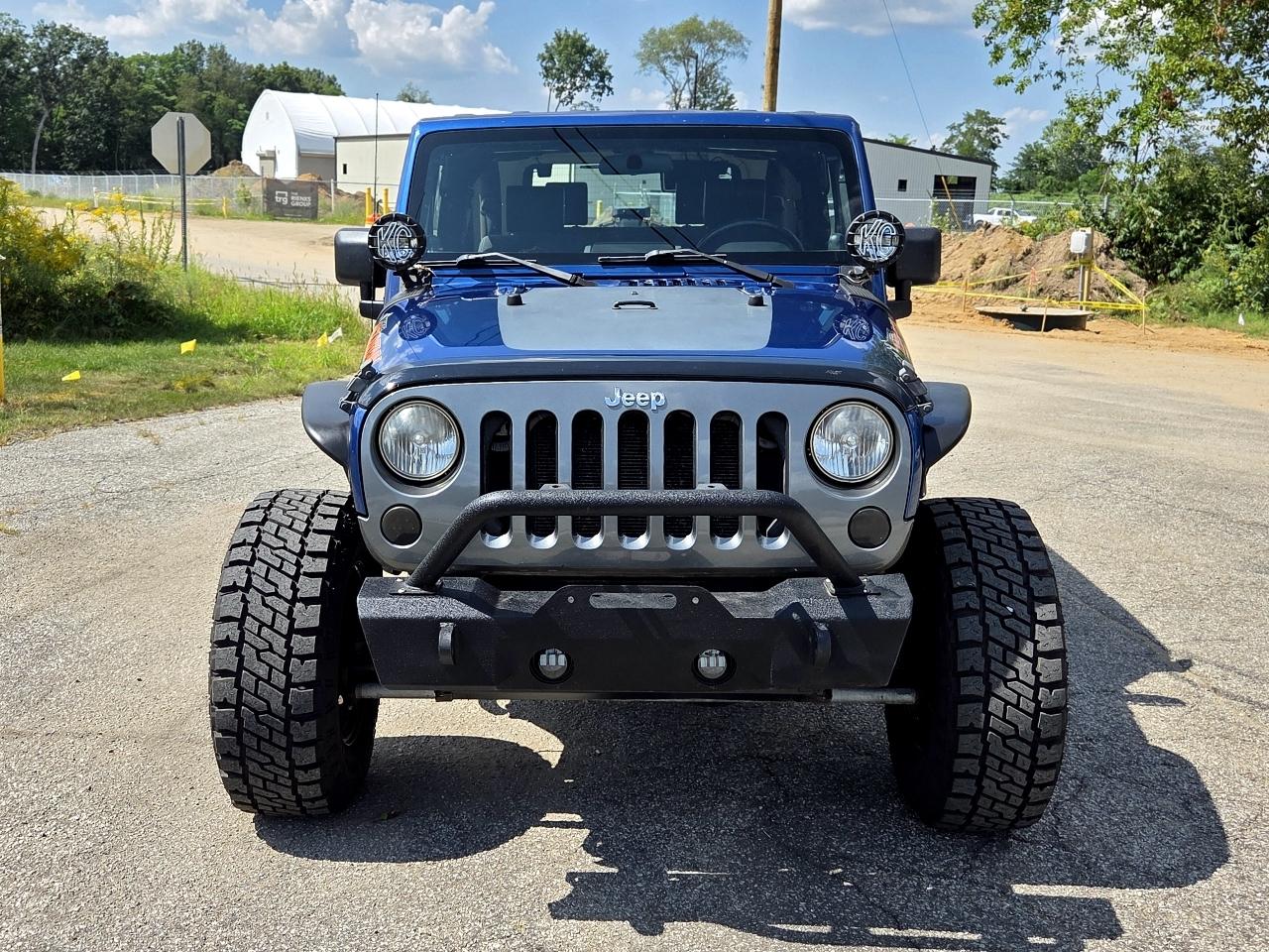 Jeep Wrangler 4WD 2dr Mountain 2010