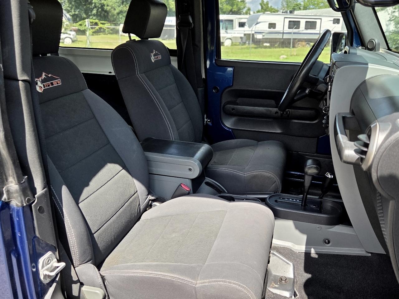 Jeep Wrangler 4WD 2dr Mountain 2010