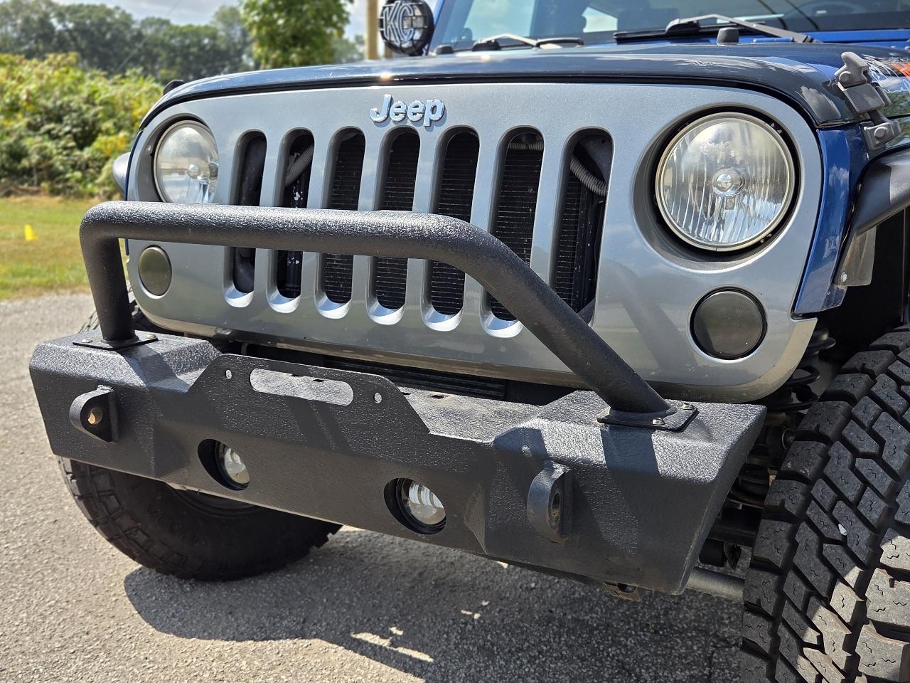 Jeep Wrangler 4WD 2dr Mountain 2010