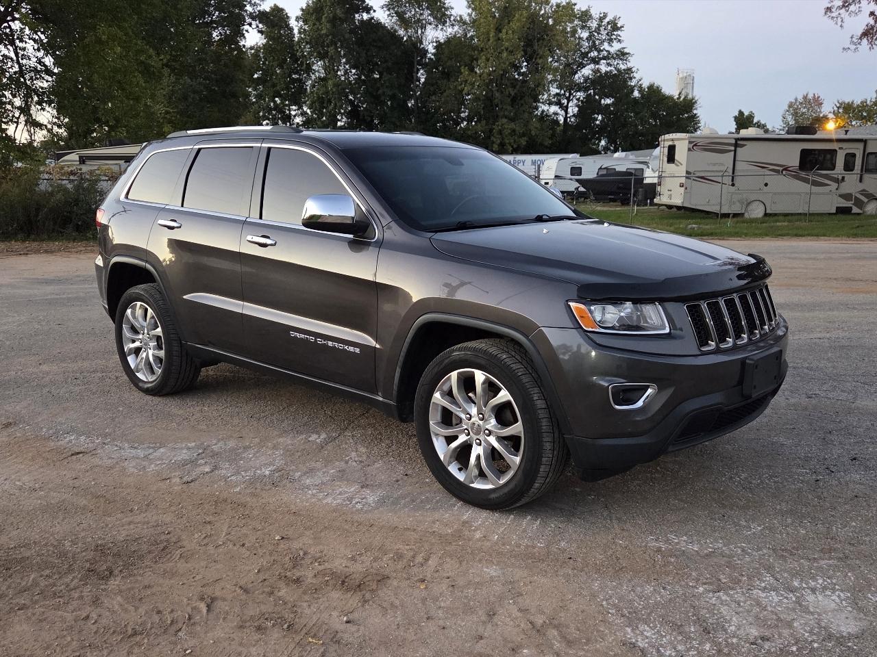 Jeep Grand Cherokee Laredo 4WD 2015
