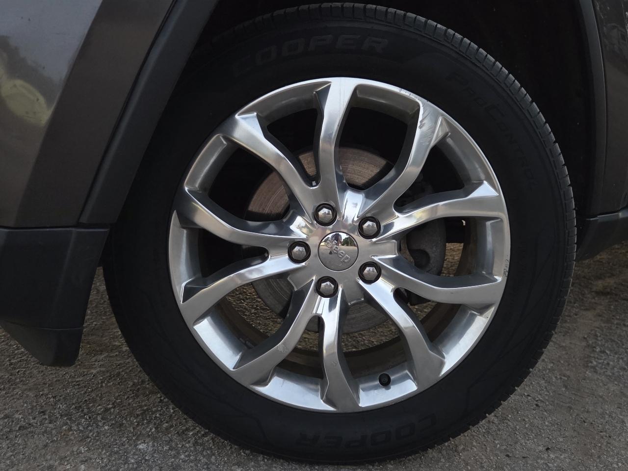 Jeep Grand Cherokee Laredo 4WD 2015