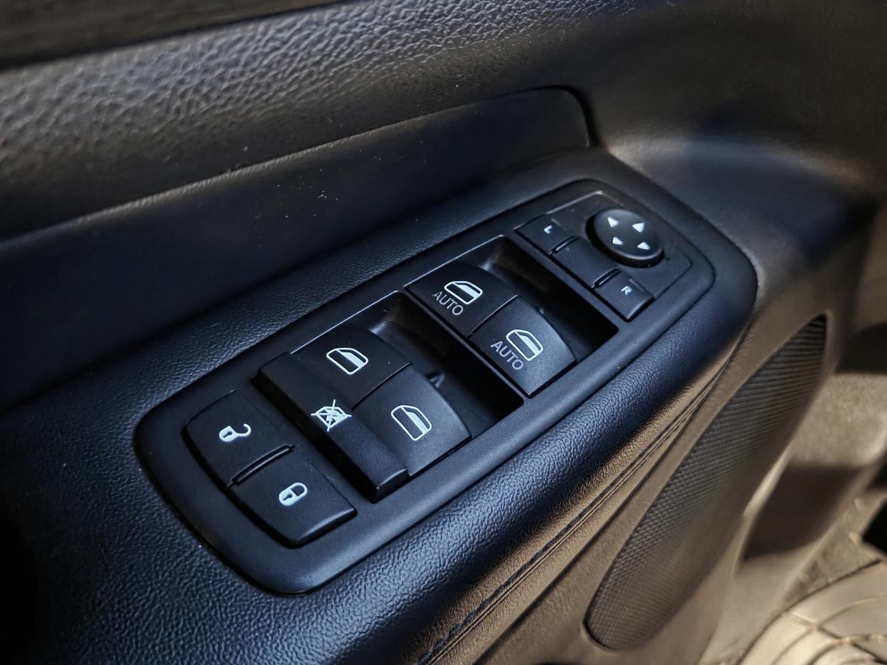 Jeep Grand Cherokee Laredo 4WD 2015
