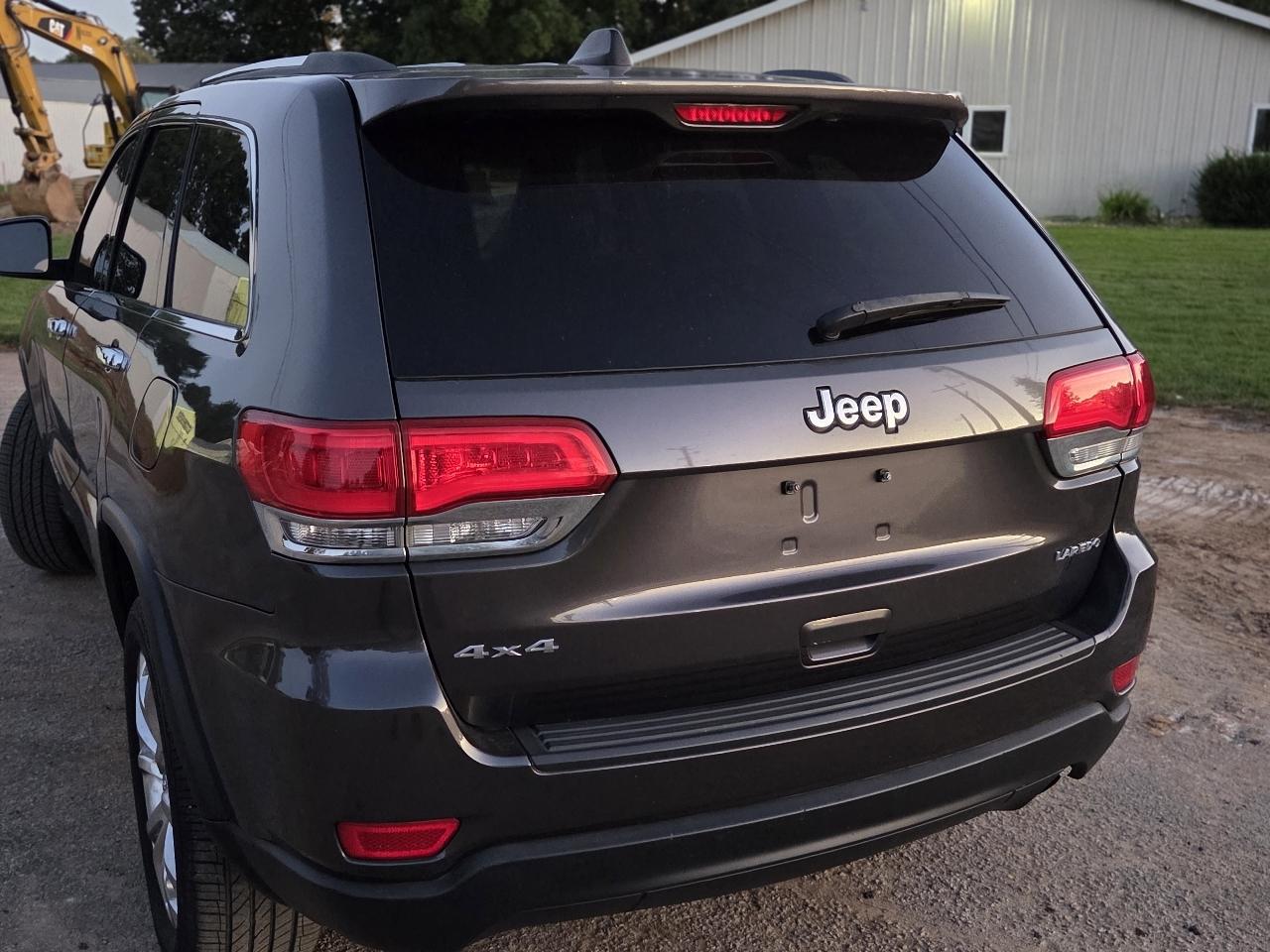 Jeep Grand Cherokee Laredo 4WD 2015