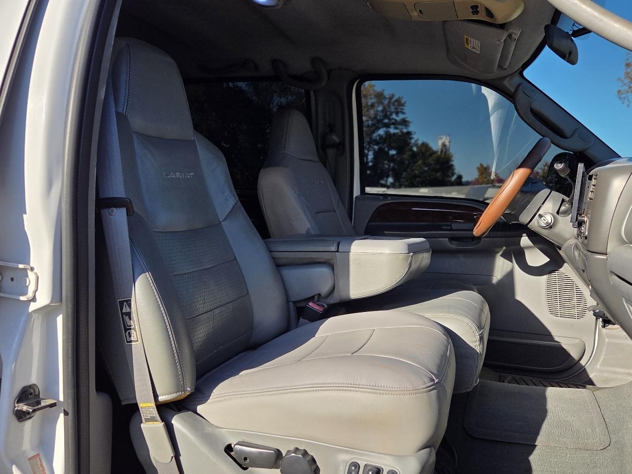 Ford F-350 SD Lariat Crew Cab Long Bed 4WD 2003