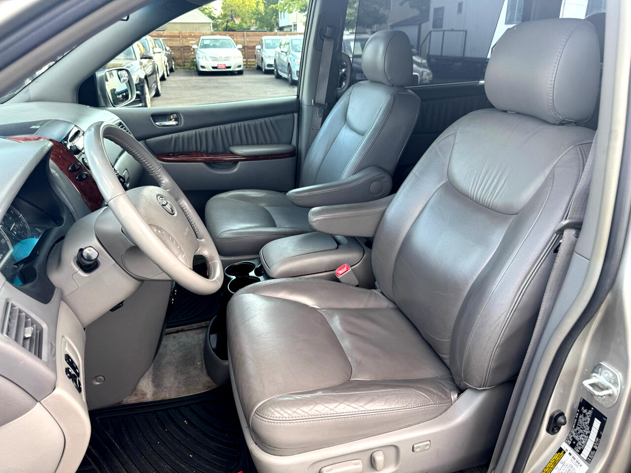 Toyota Sienna XLE 2005 Toyota Sienna XLE 2005