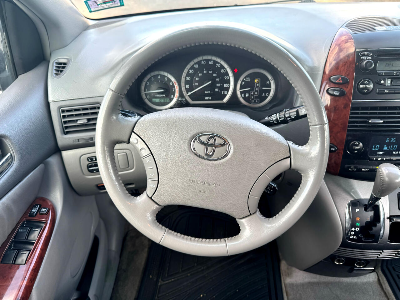 Toyota Sienna XLE 2005 Toyota Sienna XLE 2005