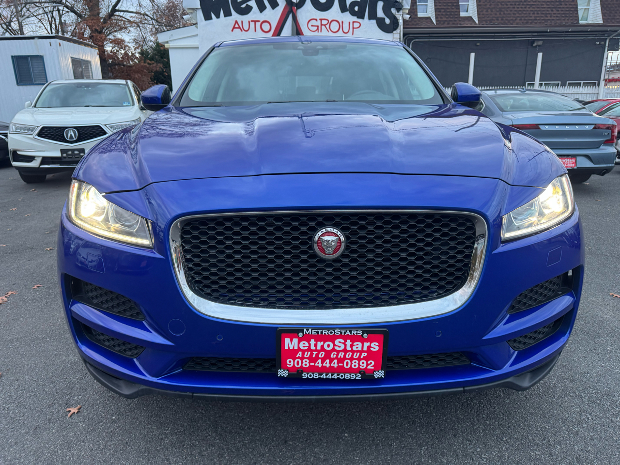 2020 Jaguar F-PACE Prestige photo 2