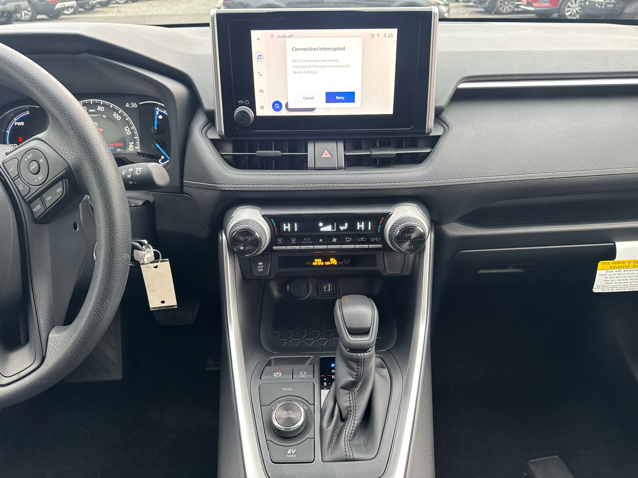 Toyota RAV4 Hybrid LE 2025