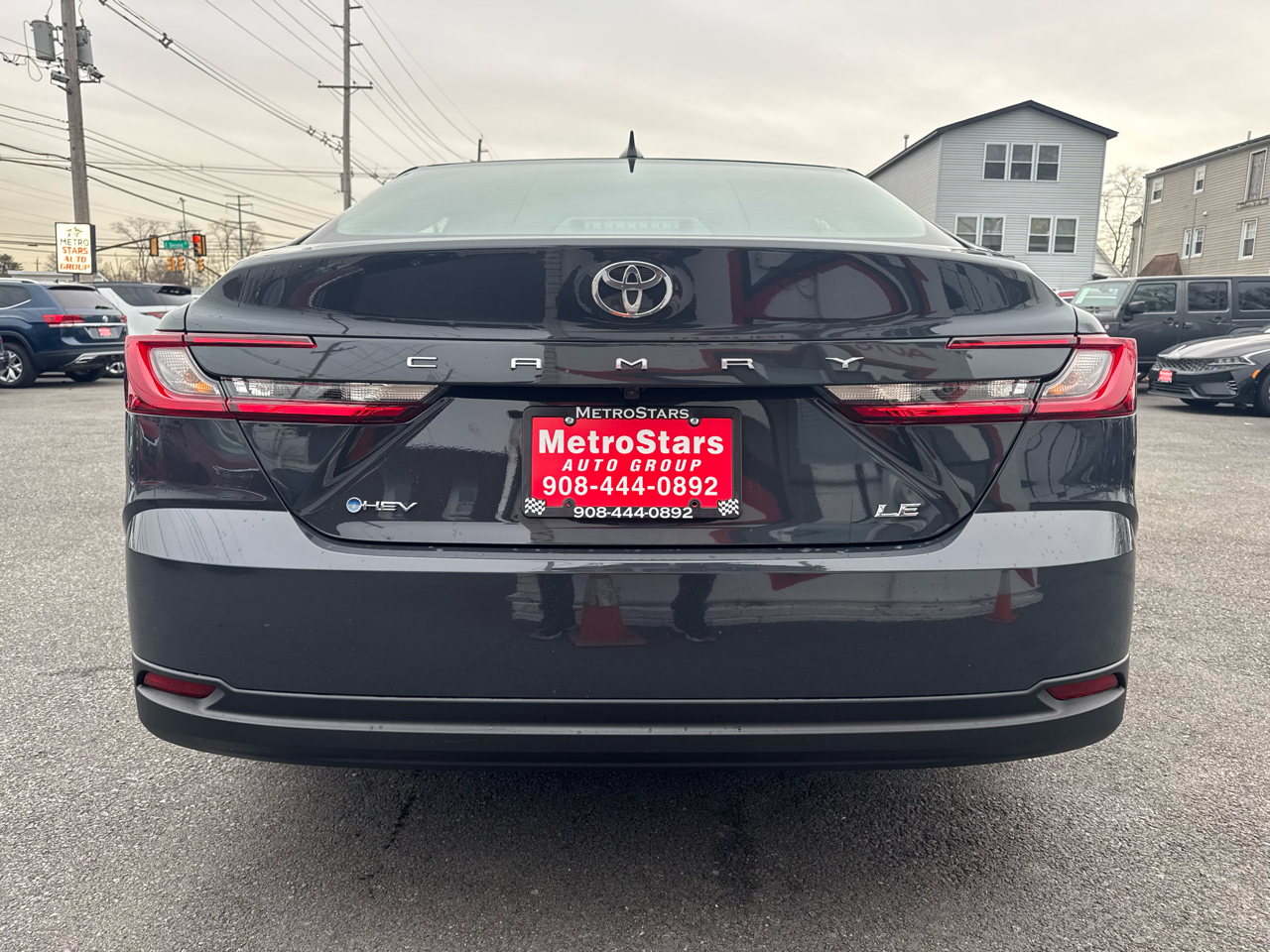 Toyota Camry Hybrid LE 2025