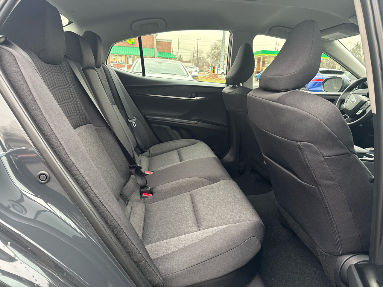 Toyota Camry Hybrid LE 2025