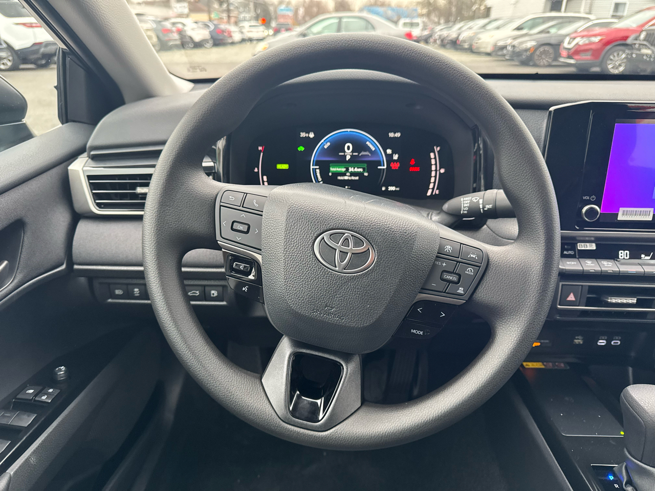 Toyota Camry Hybrid LE 2025